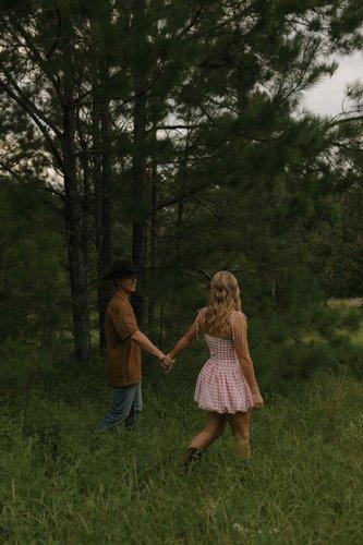 mobile - carousel-hero-element image-1