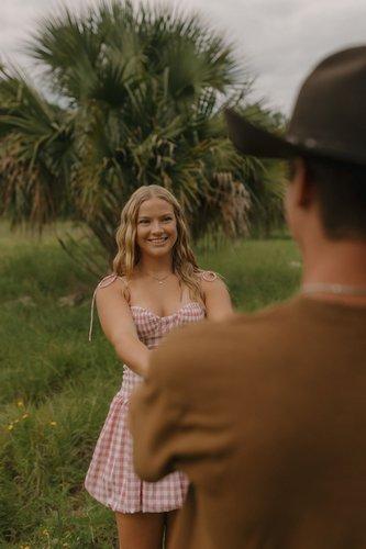 mobile - carousel-hero-element image-8